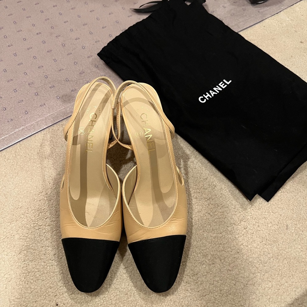 Chanel Slingback Beige & Black